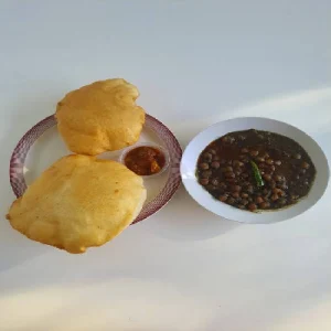 Amritsari Chole bhature combo